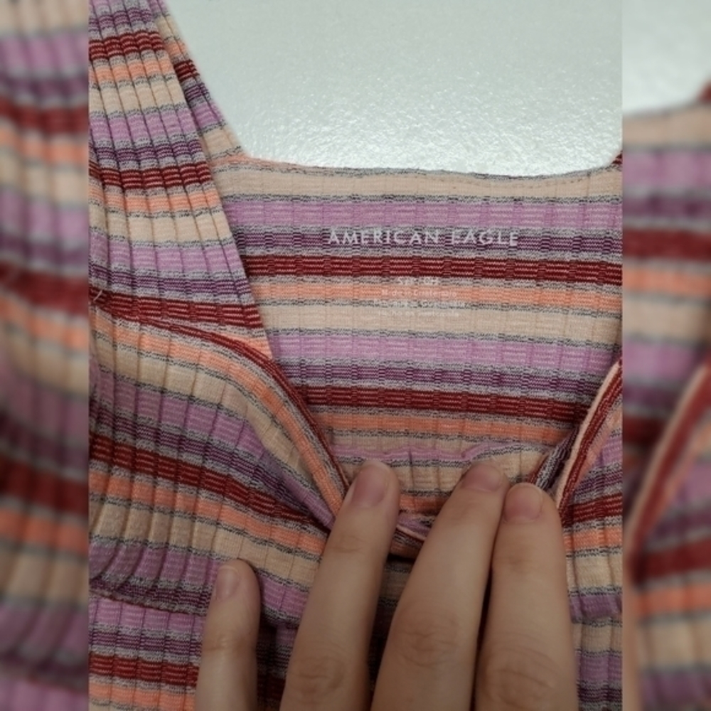 American Eagle striped crop top. Size small.‎ Like new. - Picture 3 of 5